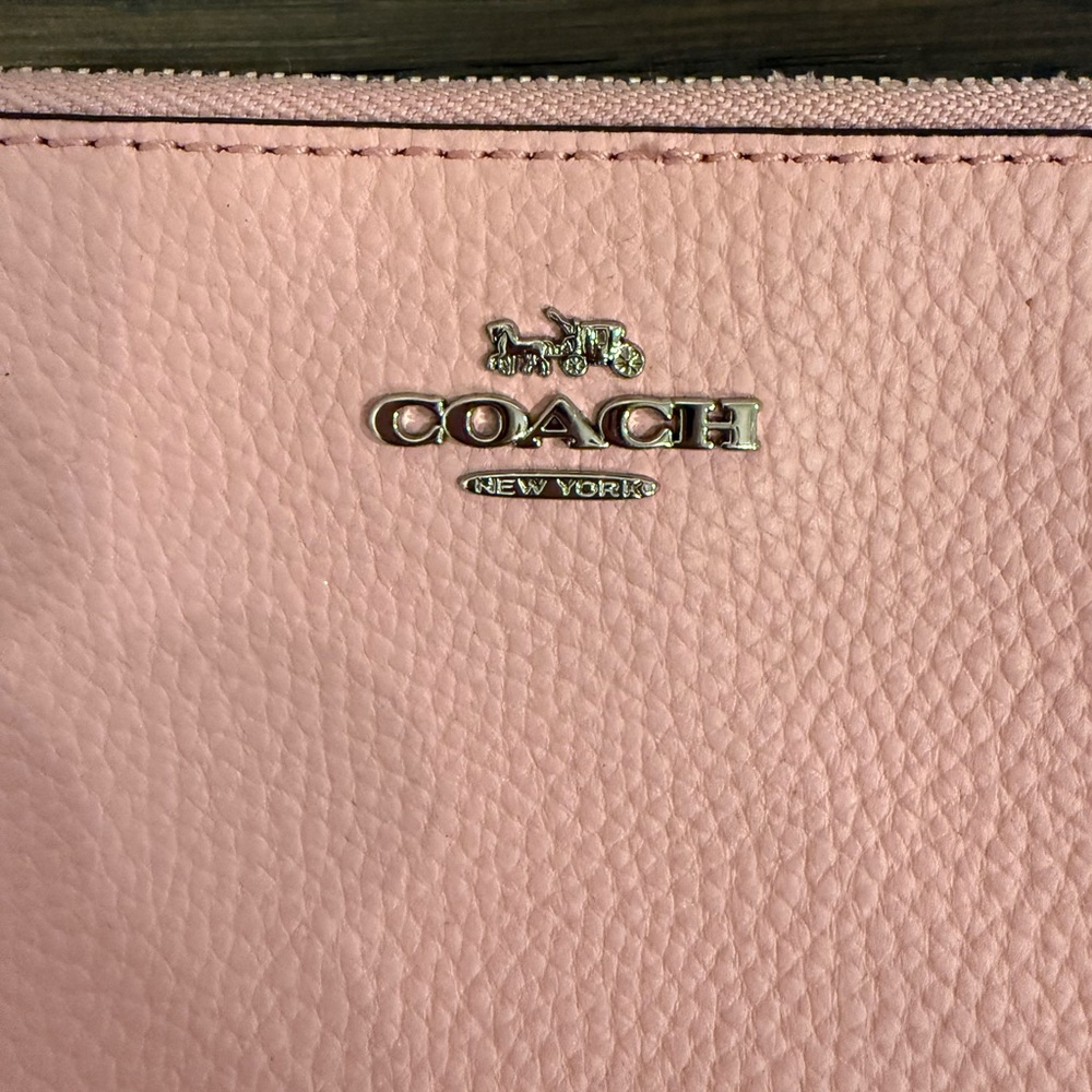 Coach Blush Pink Double Zip Pebbled Leather Wristlet - Picture 4 of 7